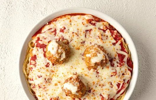 Fazolis Baked Spaghetti with Meatballs