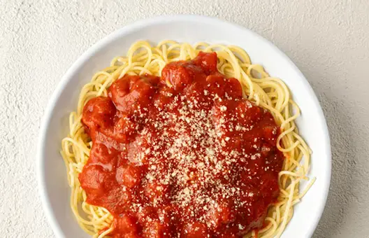 Fazoli's Spaghetti with Marinara Price at $9.49 and 490 calories